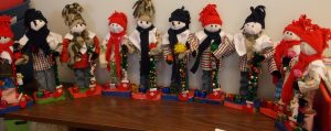 Wooden Mummer crafts